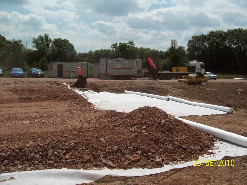 Stone Going Down + Network Rail Cabins arrive 