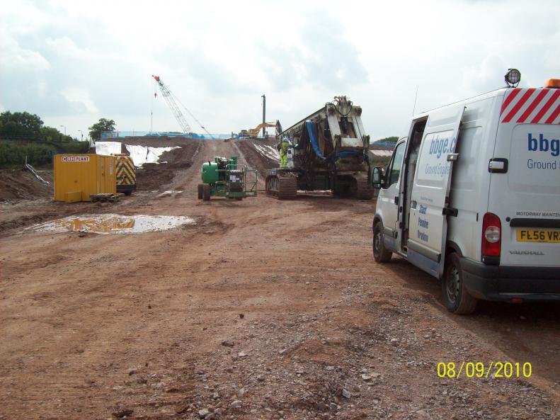 North Abutment - Piling rig and crawler crane arrive on site.