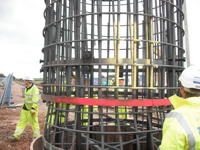 Top and bottom cages connected together.