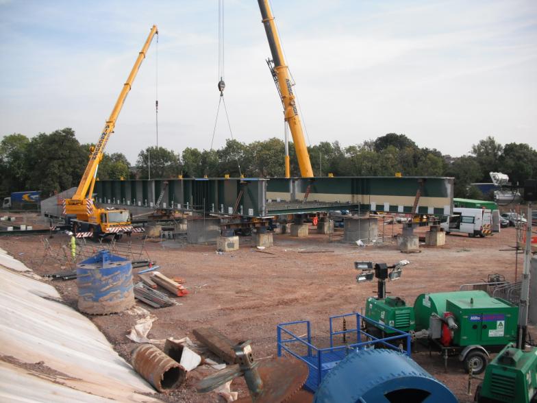 Mabey Bridge lifting in the Main Girders. West side being kept clear for BBGE piling works.