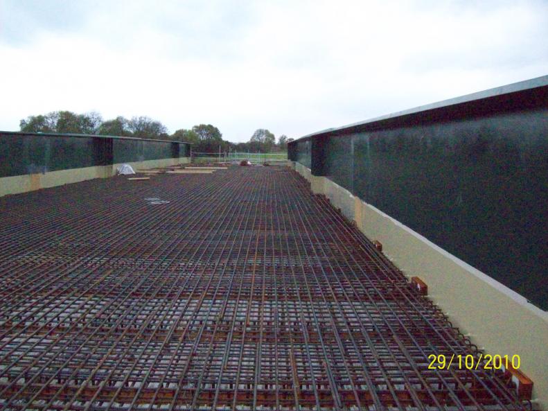 Steel being fixed on the bridge deck.