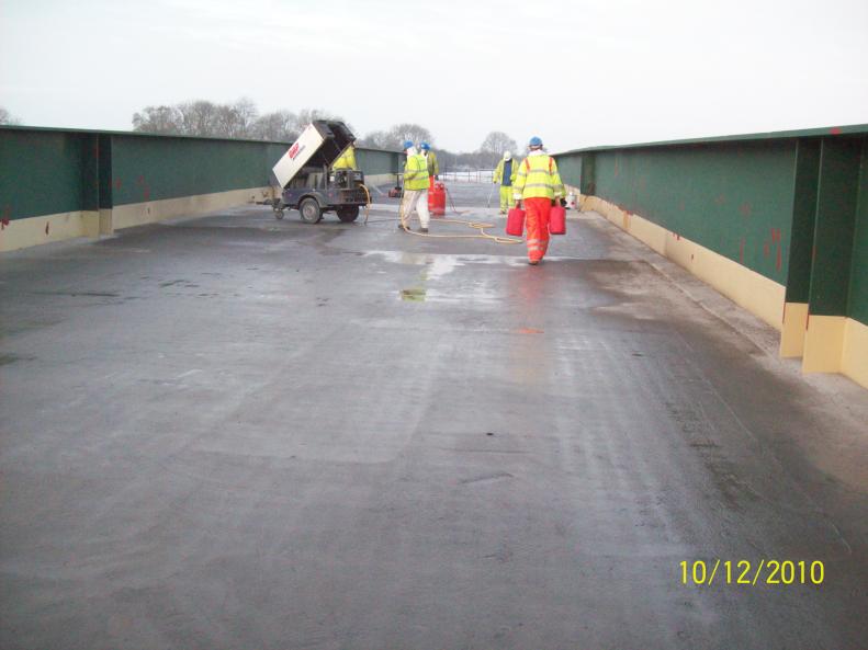 Deck being dried out - with the weather breaking for a few days - but it's only forecast to last a few days.