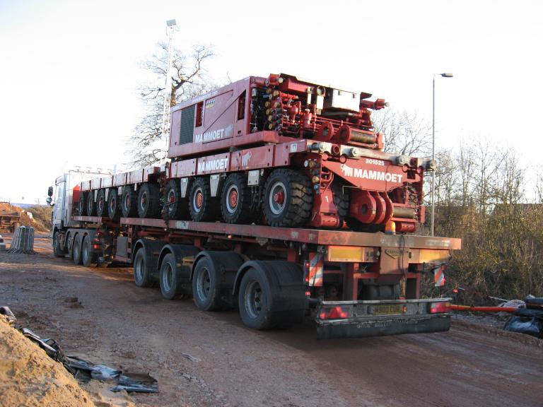 Mammoet SPMT arrive on site from Holland