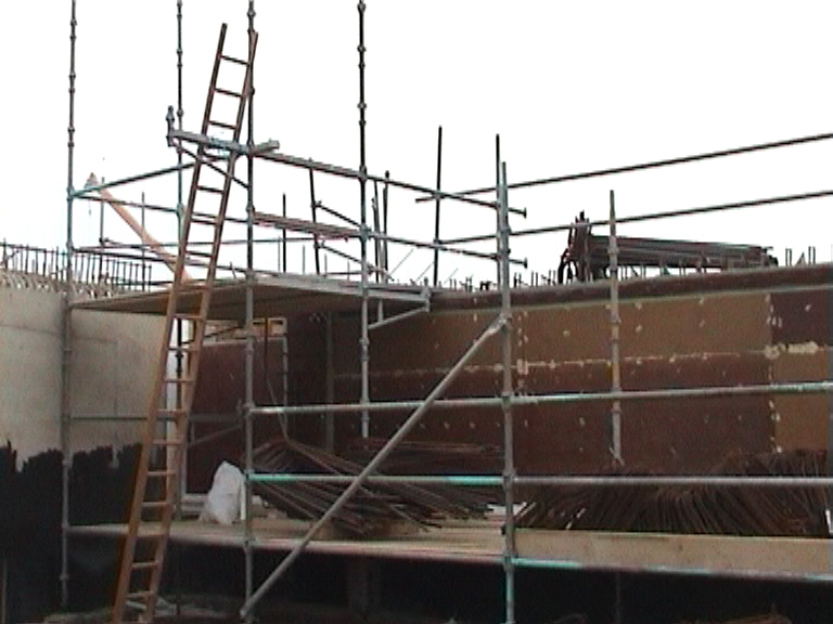 Screen wall formwork installed - steel being fixed to the screen wall.