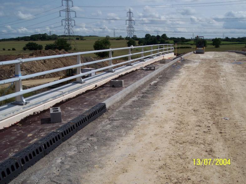 Deck drainage channels set up on the deck