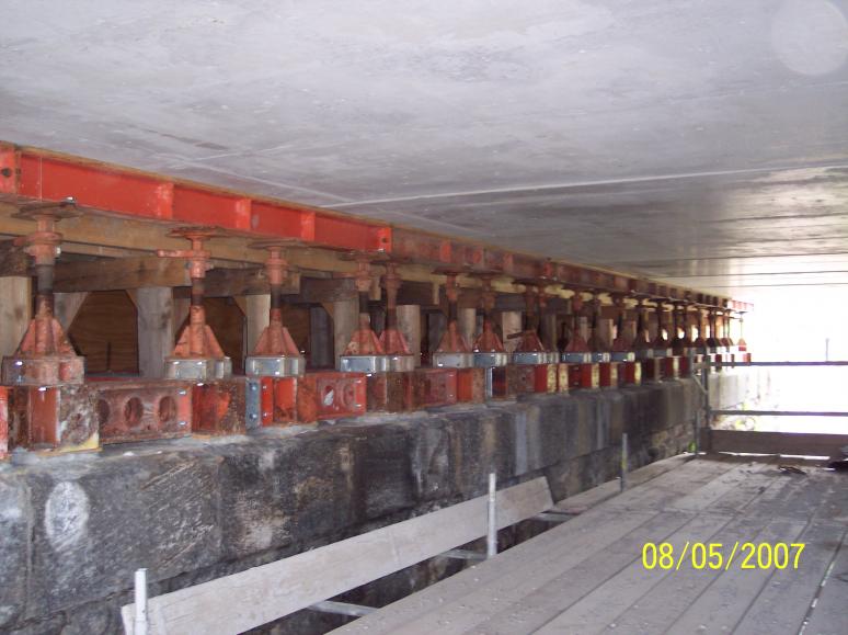 Concrete units sat on the temporary RMD supports.