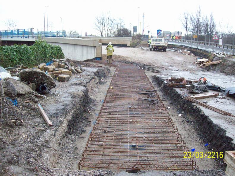 M621 approach wall being constructed to tie in to the bridge