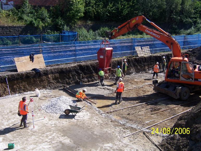 Blinding being placed to the South Abutment 