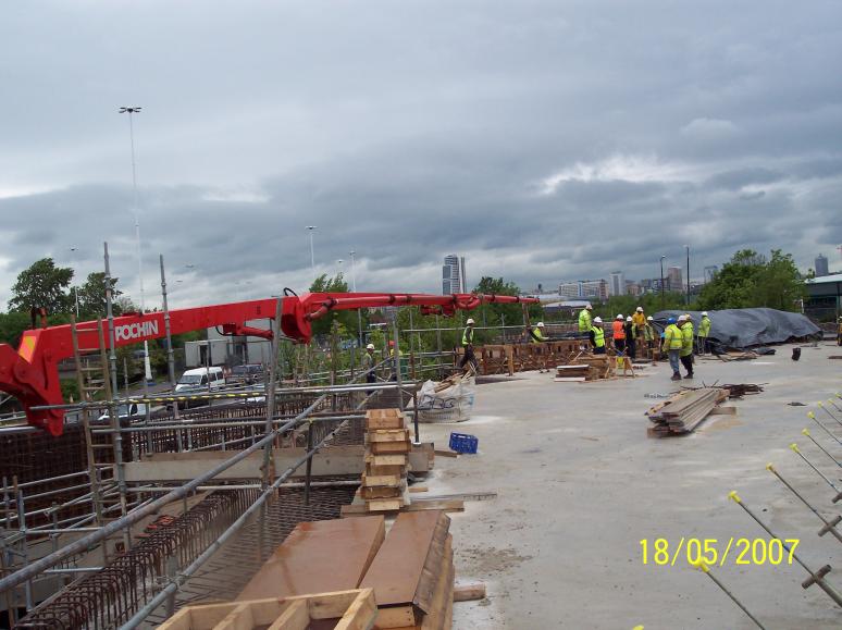 Concrete placement to West Parapet.