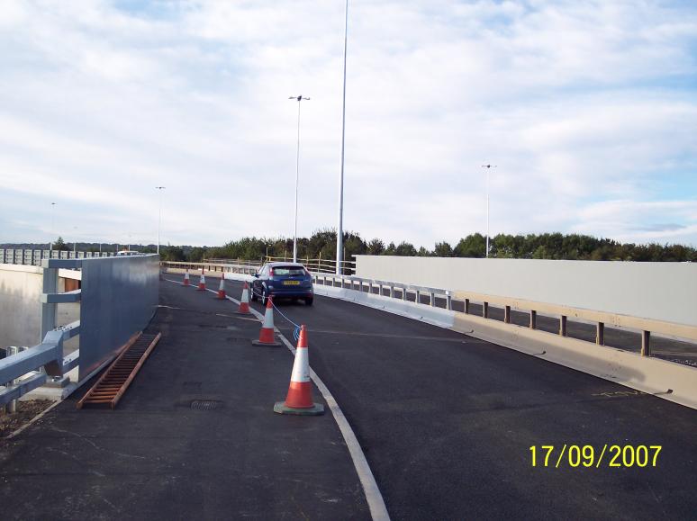 Moor Road Lane open over the bridge with Vario Guard installed