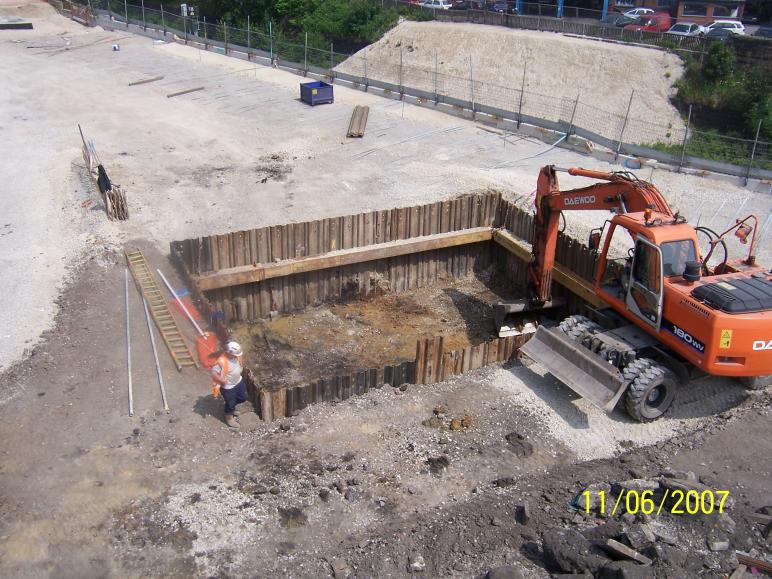 Abutment Dig underway