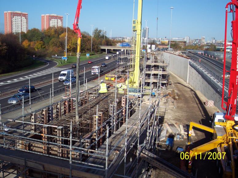 Central Pier upper section being cast 