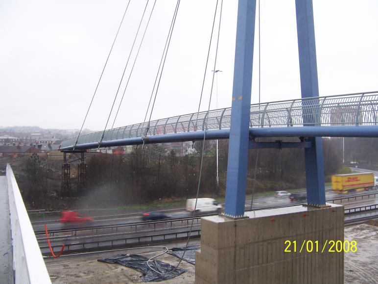 Bridge section sat on the Temporary works