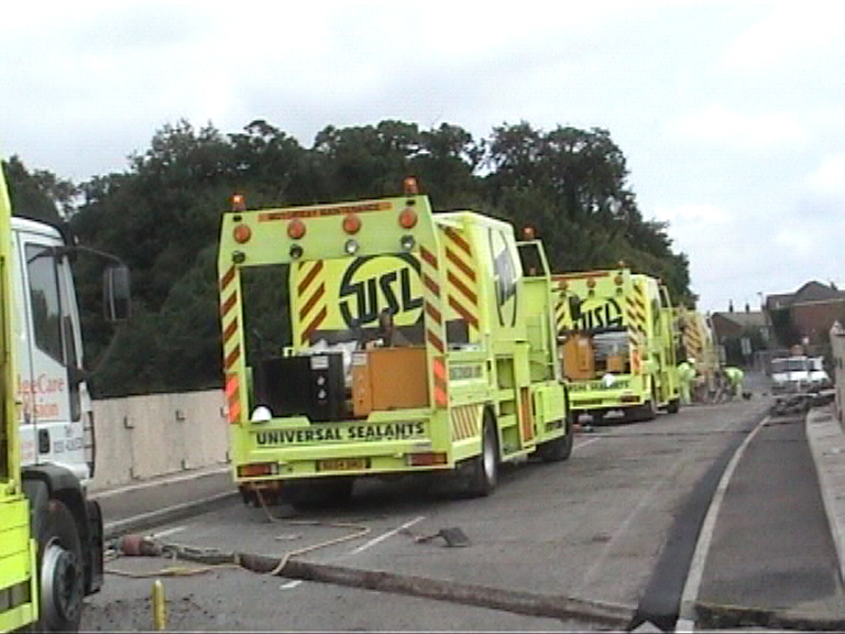 USL installing Bridge Joints