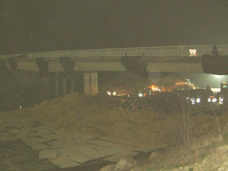 Tyres placed on top of the sand