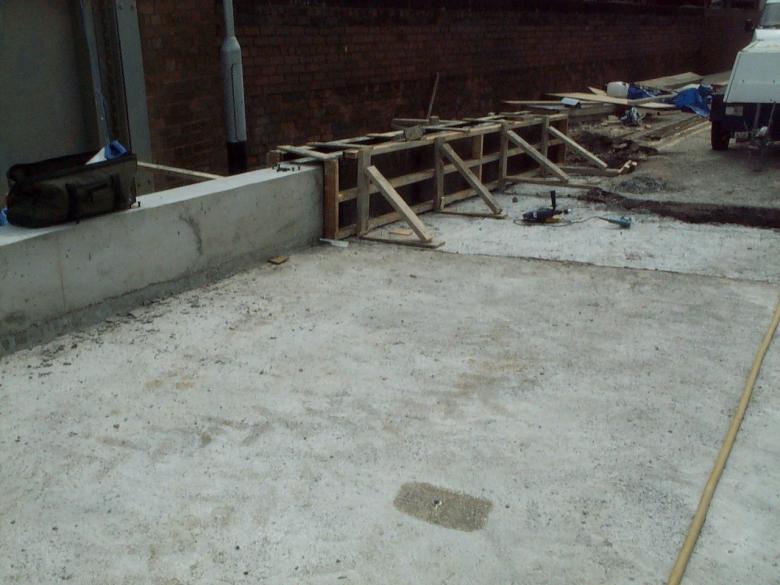 Pull off test - deck parapet formwork